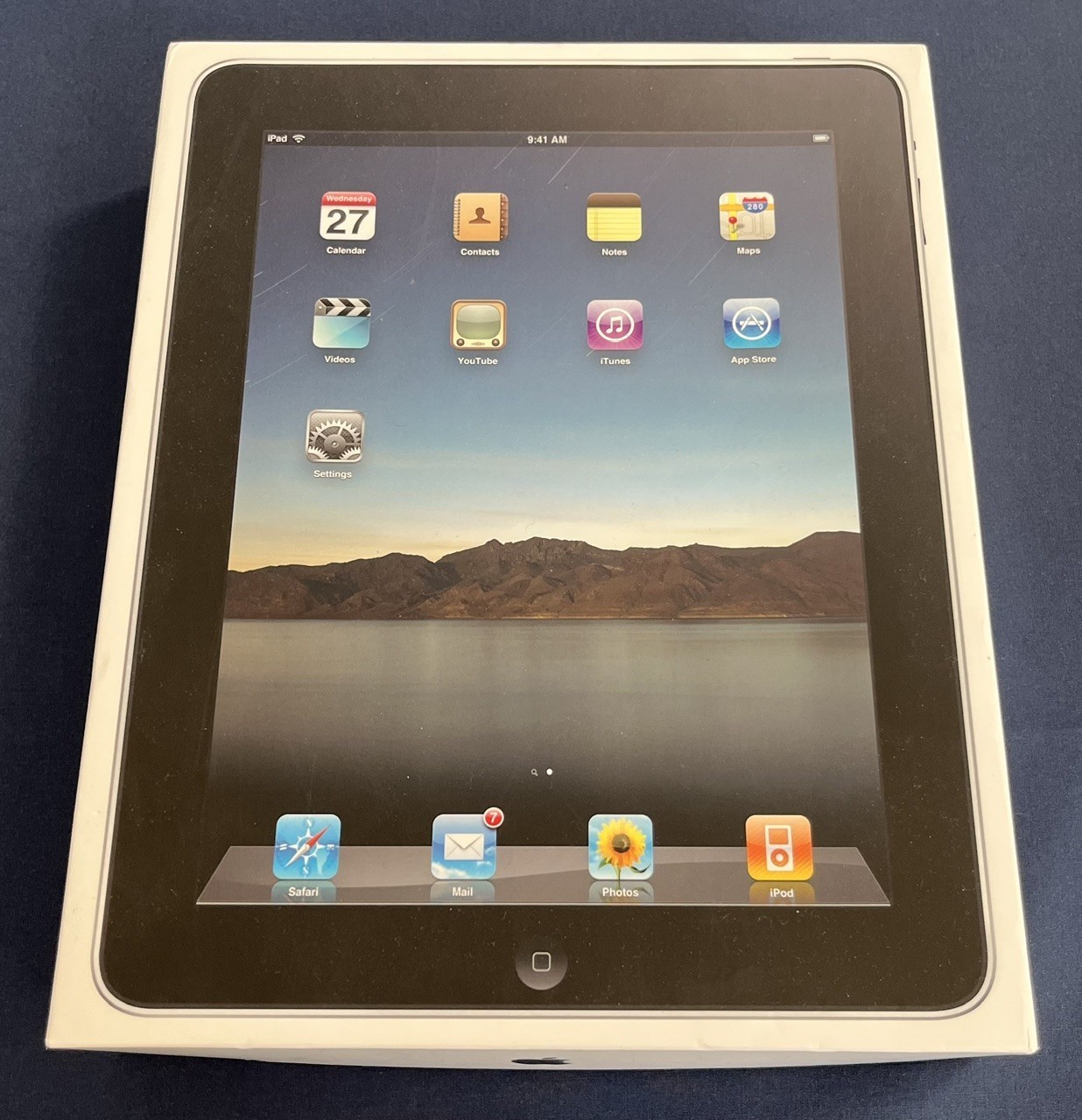 Apple iPad Orig 1st Gen 16 GB 3G Model A1337 with box. Uncertain if it works.
