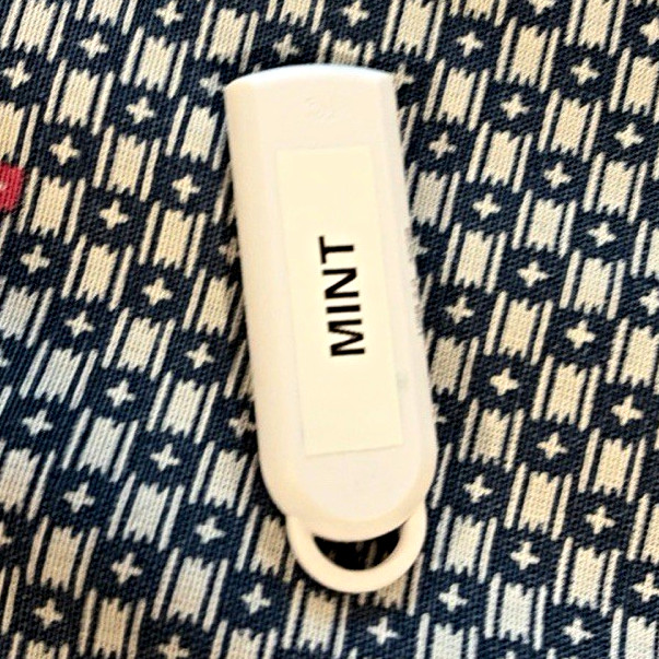 Linux Mint Bootable USB Starter Kit for Beginners