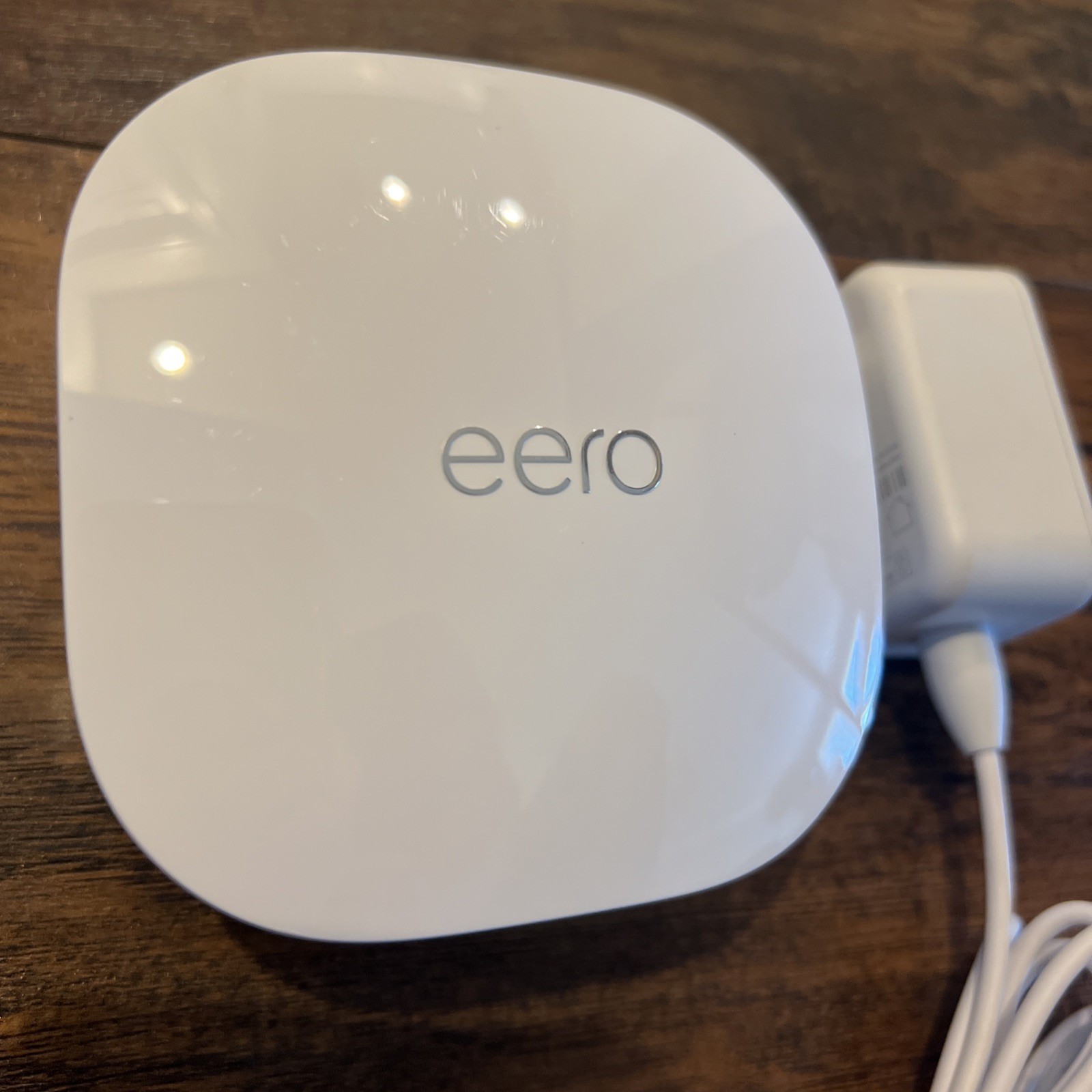 Eero J010001 White Wireless Dual-Band 350Mbps Single Unit Wi-Fi Router W/ AC