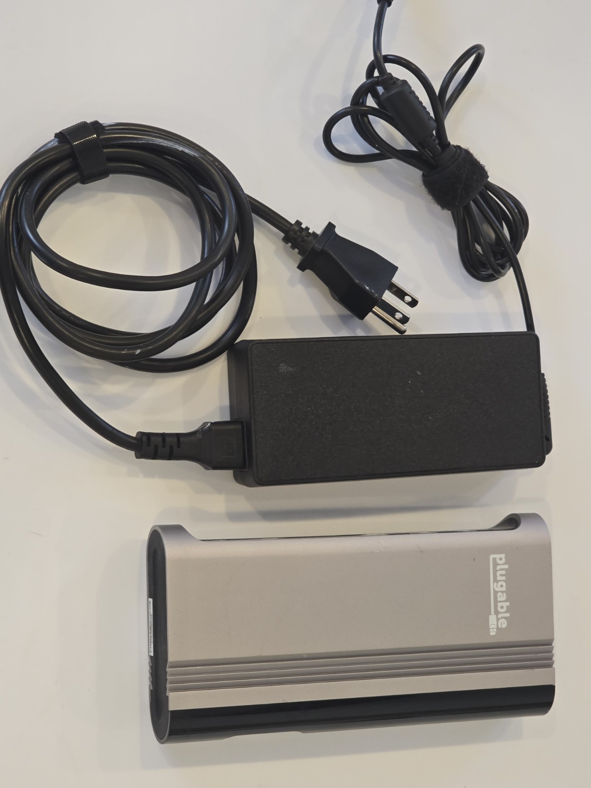 Plugable TBT3-UDV Universal USB-C Docking Station 