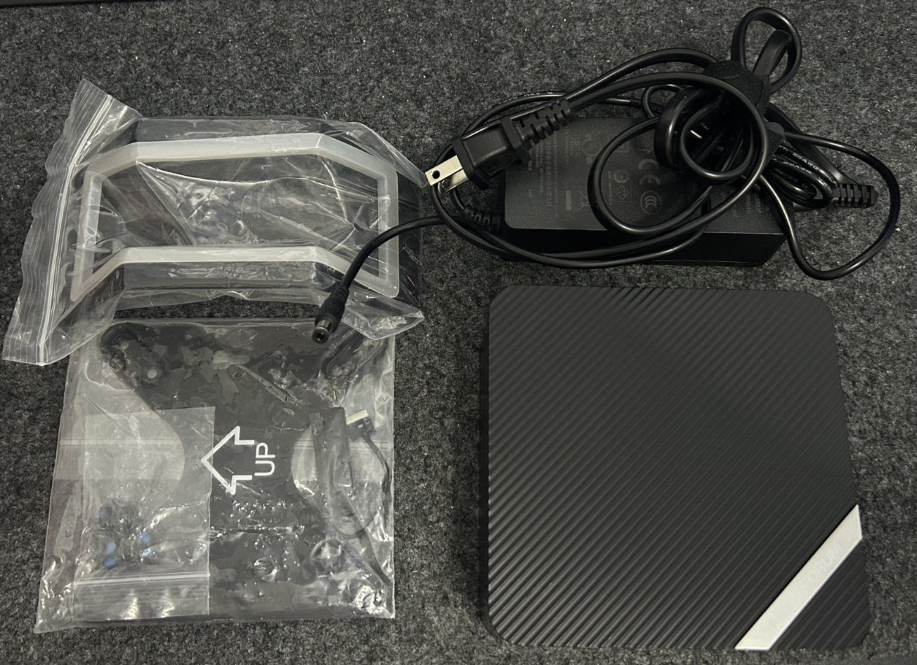 Minisforum UM480 Mini PC w/ Accessories Barebones (no RAM or SSD)