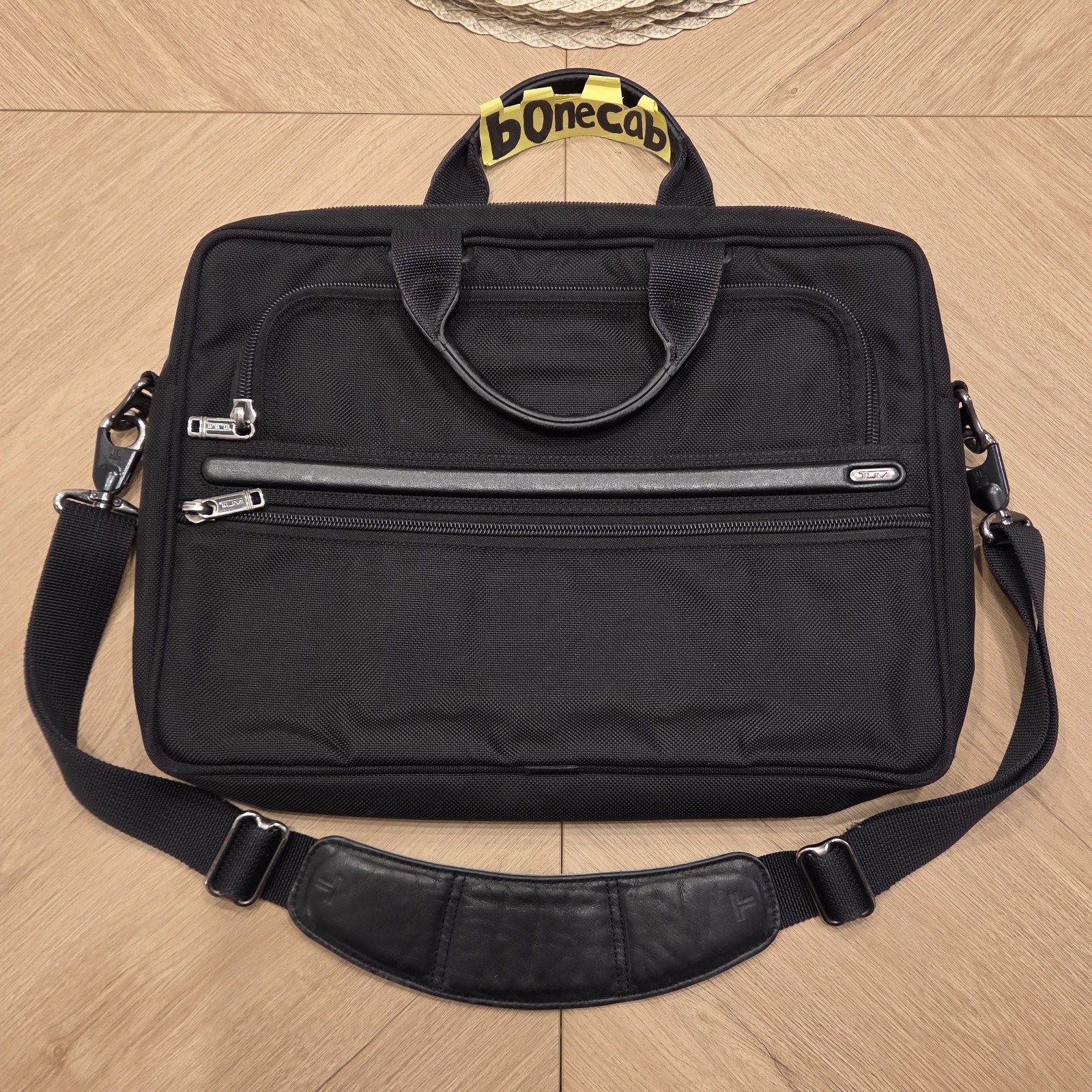 Tumi 2 Way Black Nylon Zipper Around Laptop Briefcase Messenger Bag EUC 