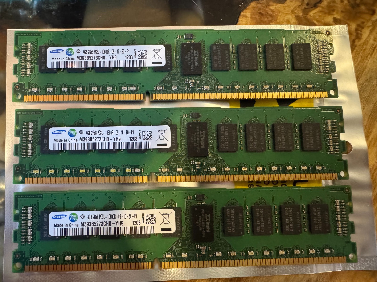 15X Lot - 11X Samsung 4 GB 2Rx8 PC3L and 4X MT18KSF5127 4GB sticks