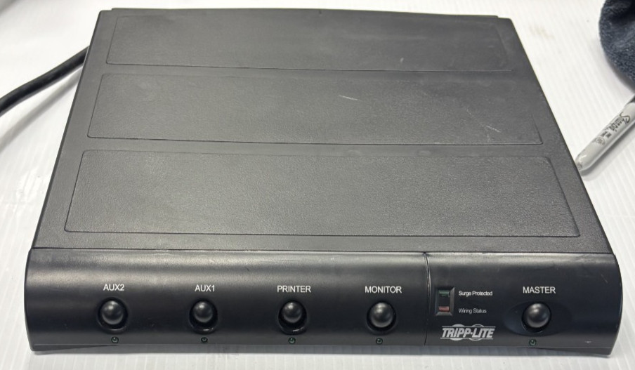 Tripp-Lite TMC-6 Surge Protector - 6 Outlets 120V 15A 60Hz 1800W
