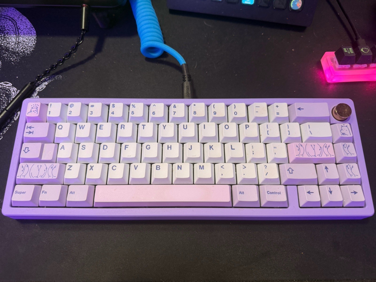 Custom Zoom65 Mechanical Gaming Keyboard