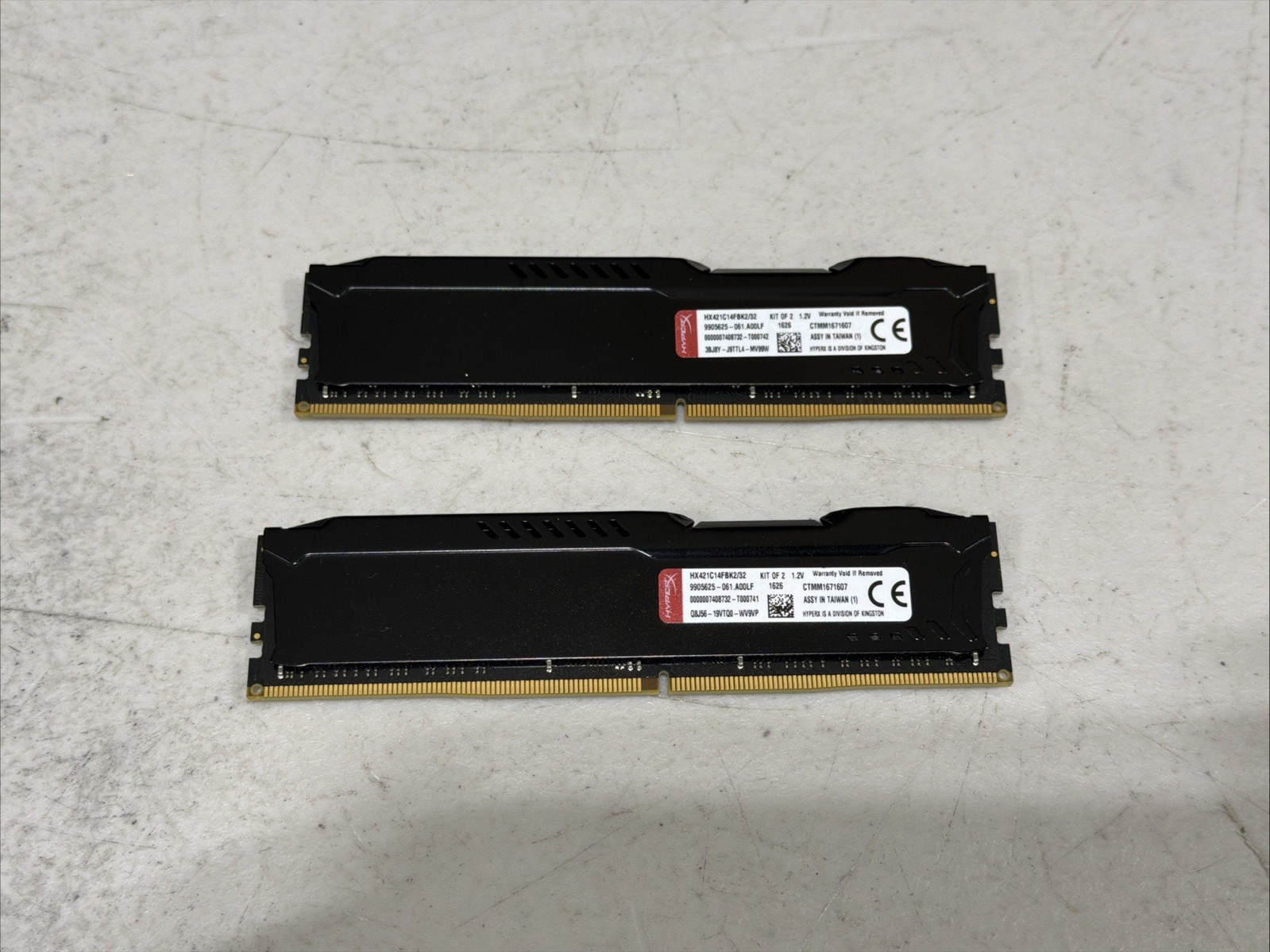 Kingston HyperX Fury 32GB (2x16GB) DDR4-2133 CL14 Desktop Memory RAM Kit