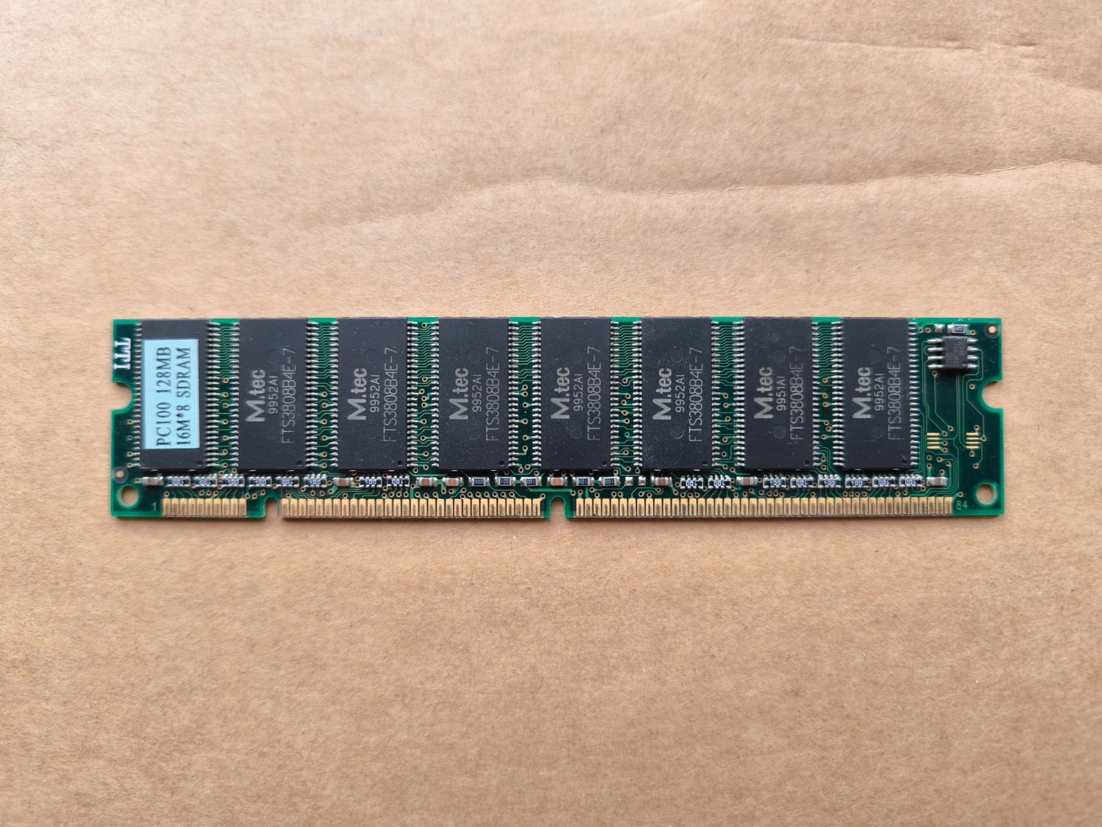 Memory RAM PC100 128MB 16M*8 SDRAM M.TEC 9952AI