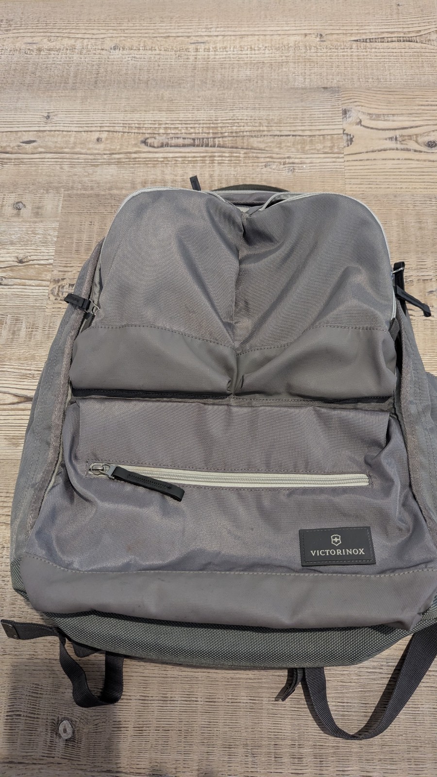 Victorinox Grey Luggage Altmont 3.0 Dual-Compartment Laptop Backpack