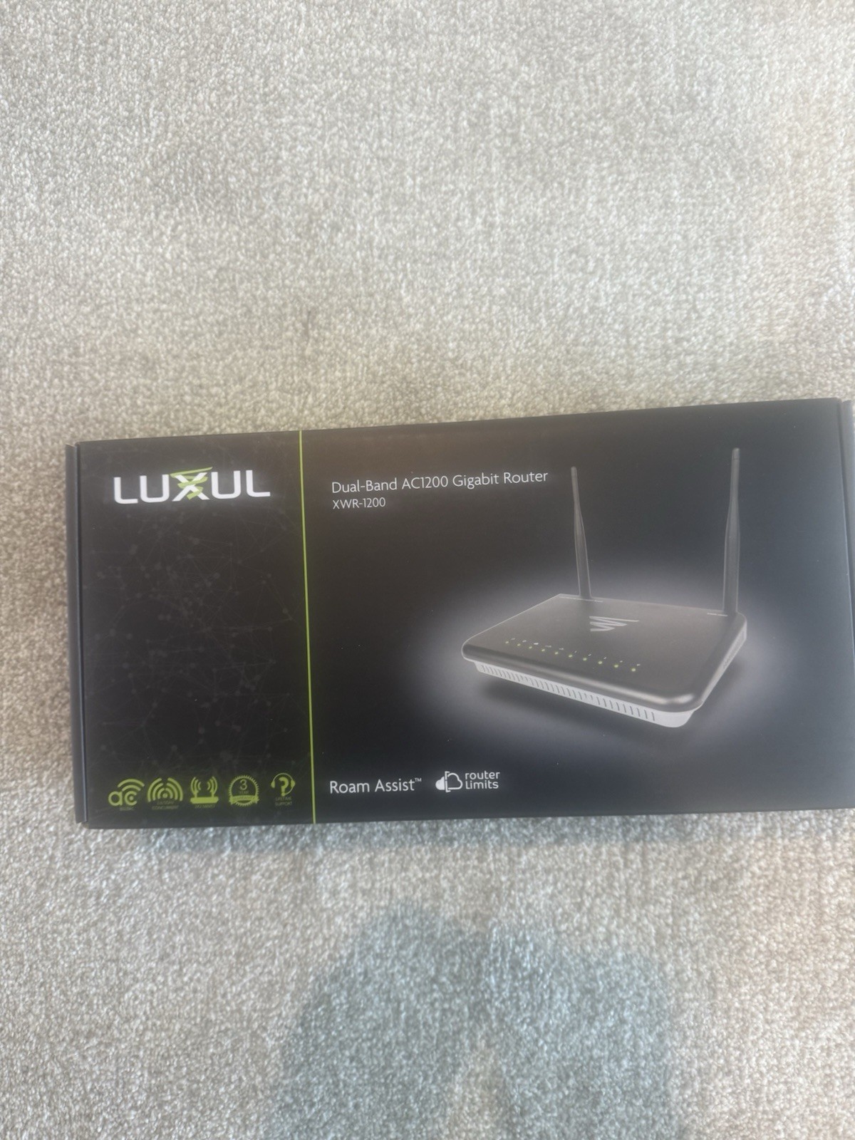 New Open Box Luxul XWR-1200 Dual-Band AC1200 Gigabit Router