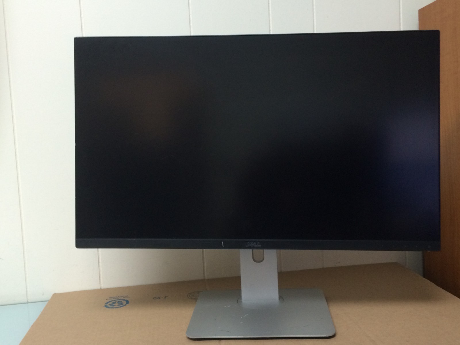 Dell UltraSharp U2715Hc 27-inch QHD IPS LED Monitor 2660x1440 0VGTFG & Stand