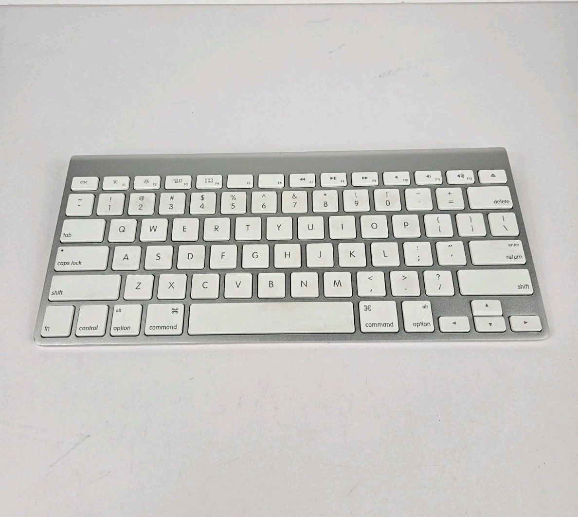 Apple Wireless Keyboard A1314 Bluetooth Aluminum Keyboard 