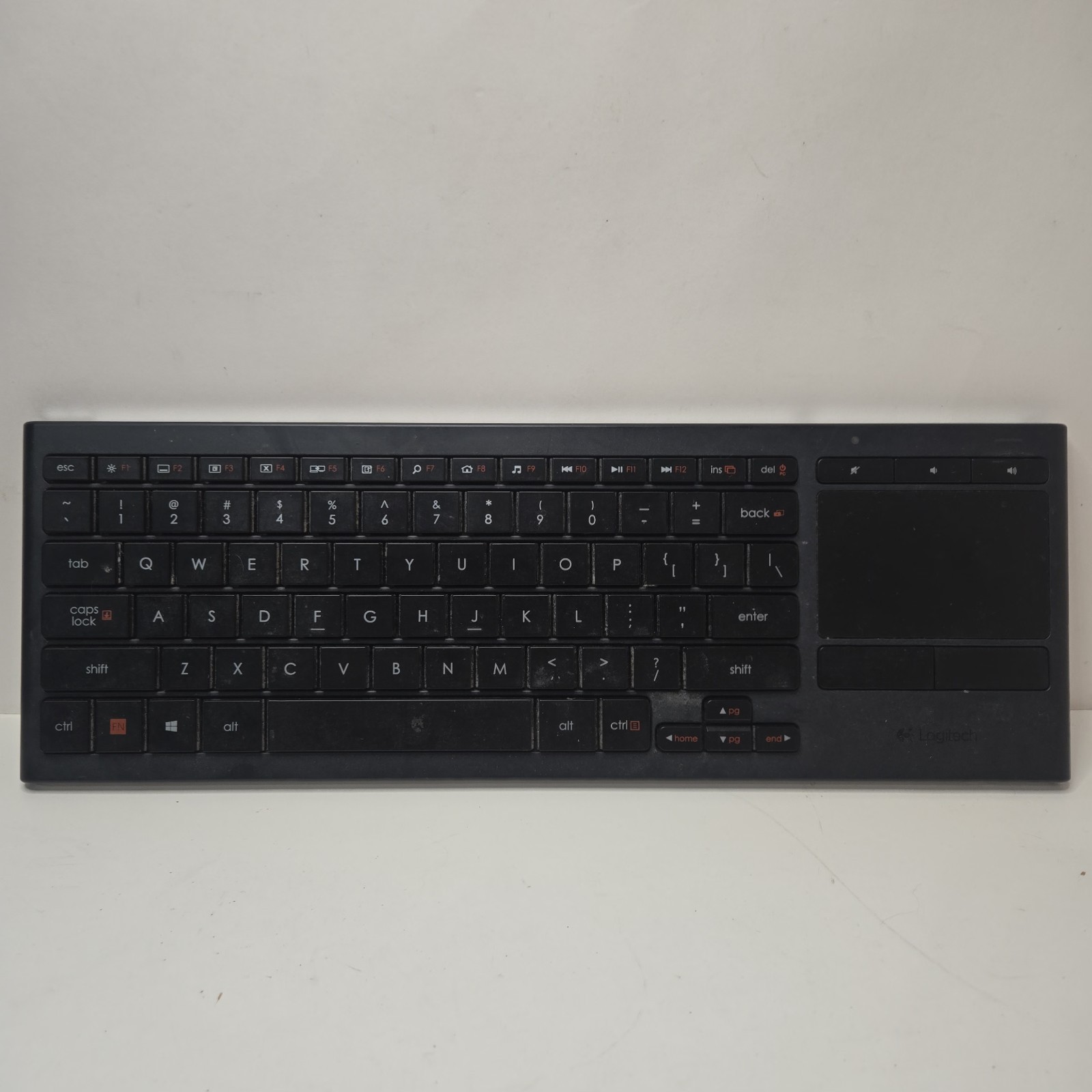 Logitech K830 920-007182 Illuminated Keyboard - Black