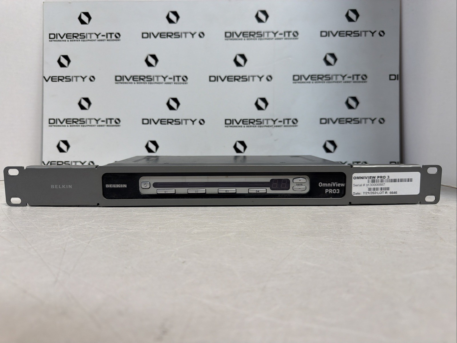 BELKIN OMNIVIEW PRO3 4-PORT KVM SWITCH