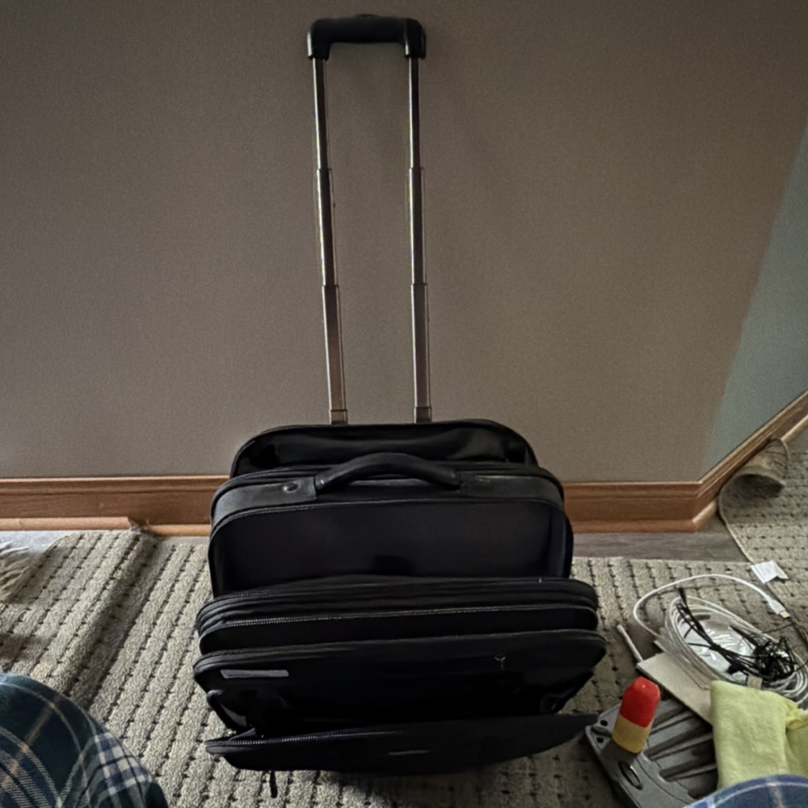 Samsonite Mobile Office Rolling Laptop Cart Black Fits Up To 17.3-Inch Padded