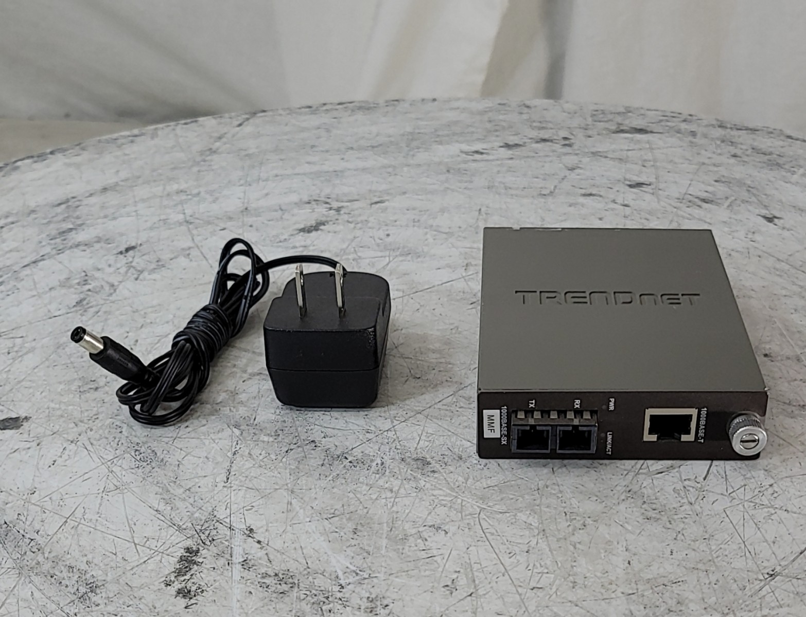 TRENDnet TFC-1000MSC Fiber Media Converter w/AC Adapter