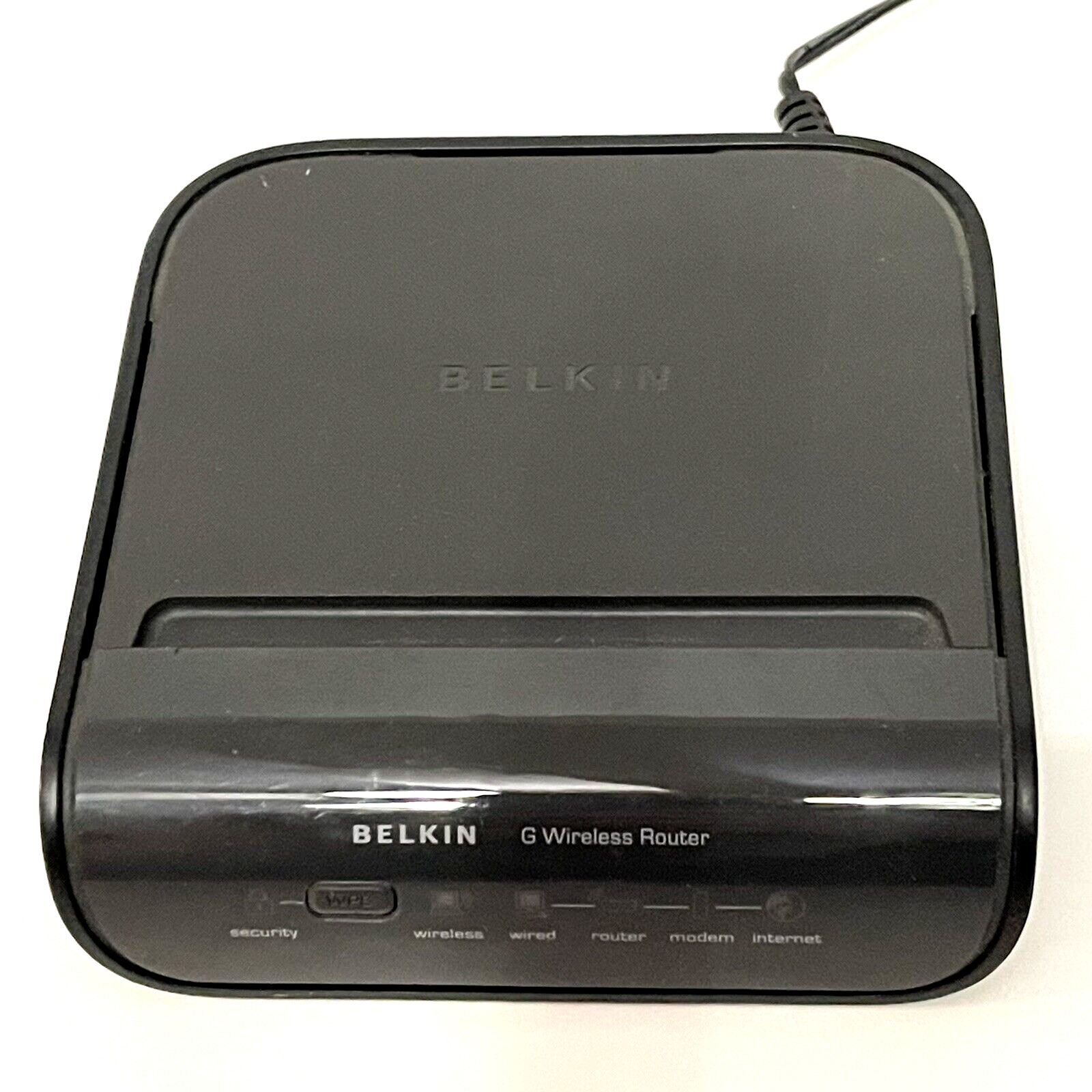 Belkin G Wireless Router Model: F5D7234-4 V5 With Power Cord - Powers On