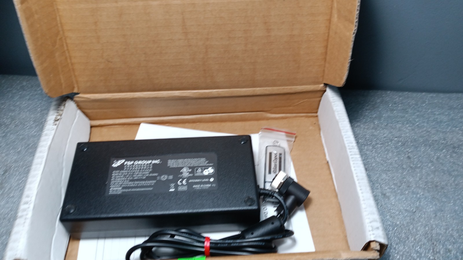 24v 7.5a Genuine FSP FSP180-AAAN1, FSP180-ABAN2, FSP180-ABAN1 AC Adapter ATLAS