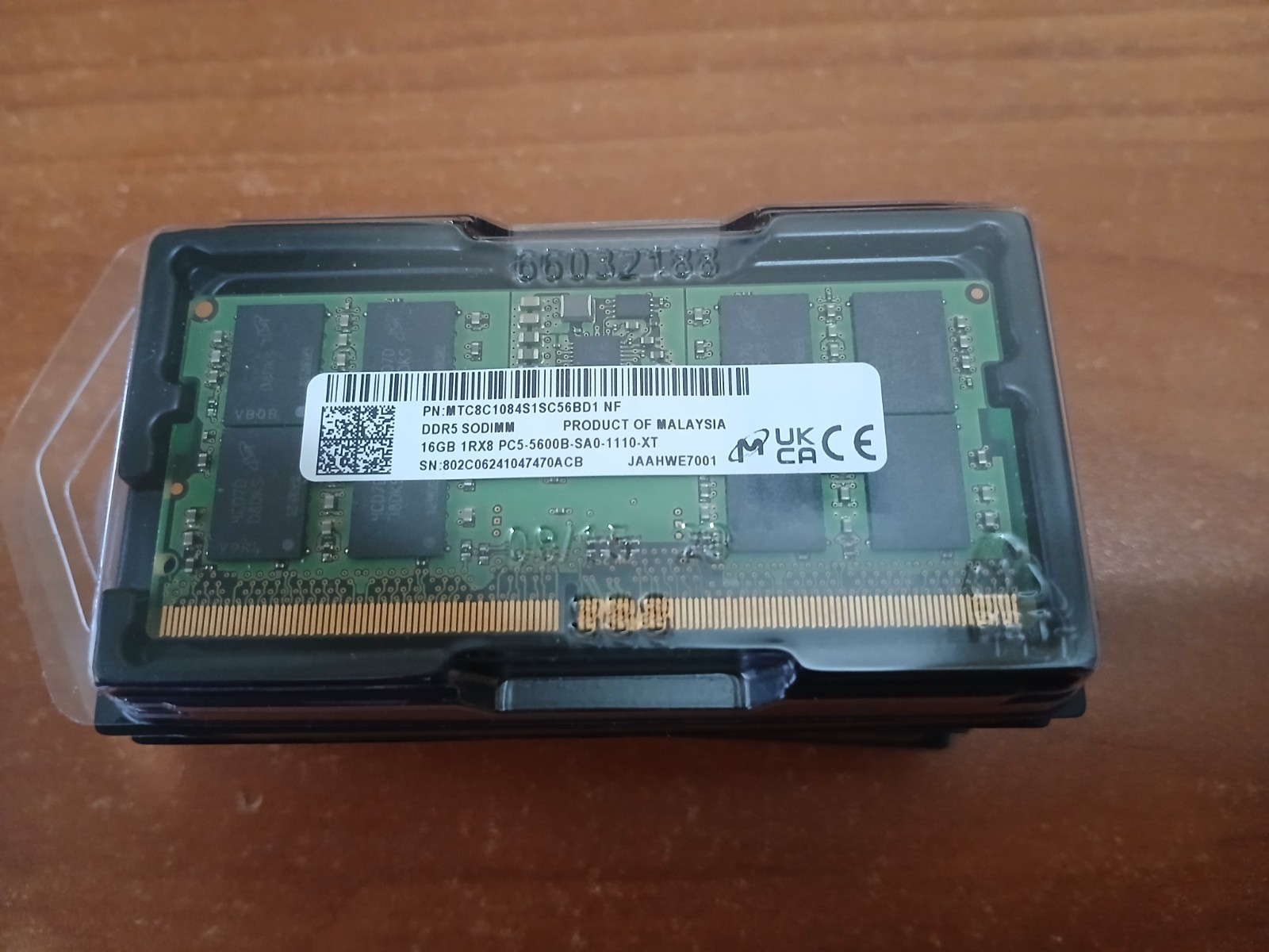 1x16GB Micron DDR5 5600 SODIMM Laptop RAM Memory PC (MTC8C1084S1SC56BD1)