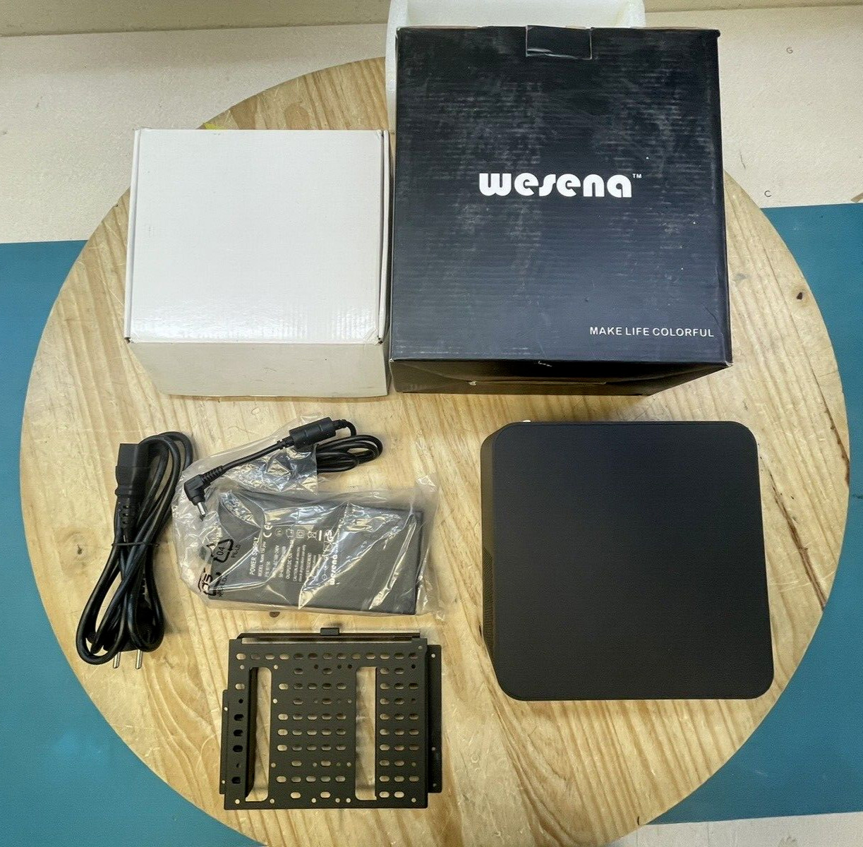 Wesena-ITX4-v3-B Mini PC/HTPC Aluminum Chassis Black w Nano 150 PSU