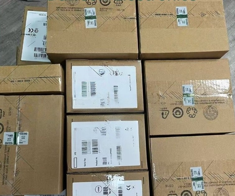 HPE 800GB 846624-001 846435-B21 SAS 12Gb/s Mixed Use SC 2.5" SSD Storage Drive