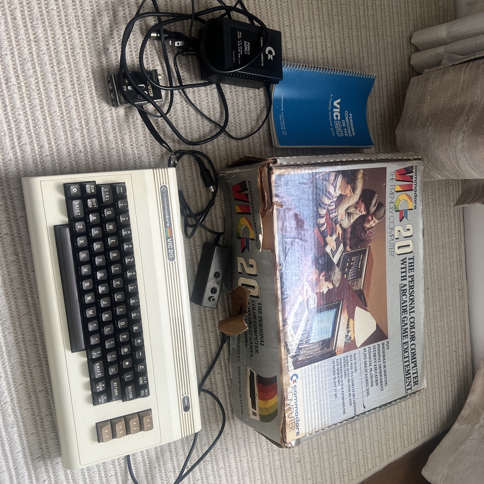 Vintage Commodore Vic 20 Personal Computer - Powers On - Untested