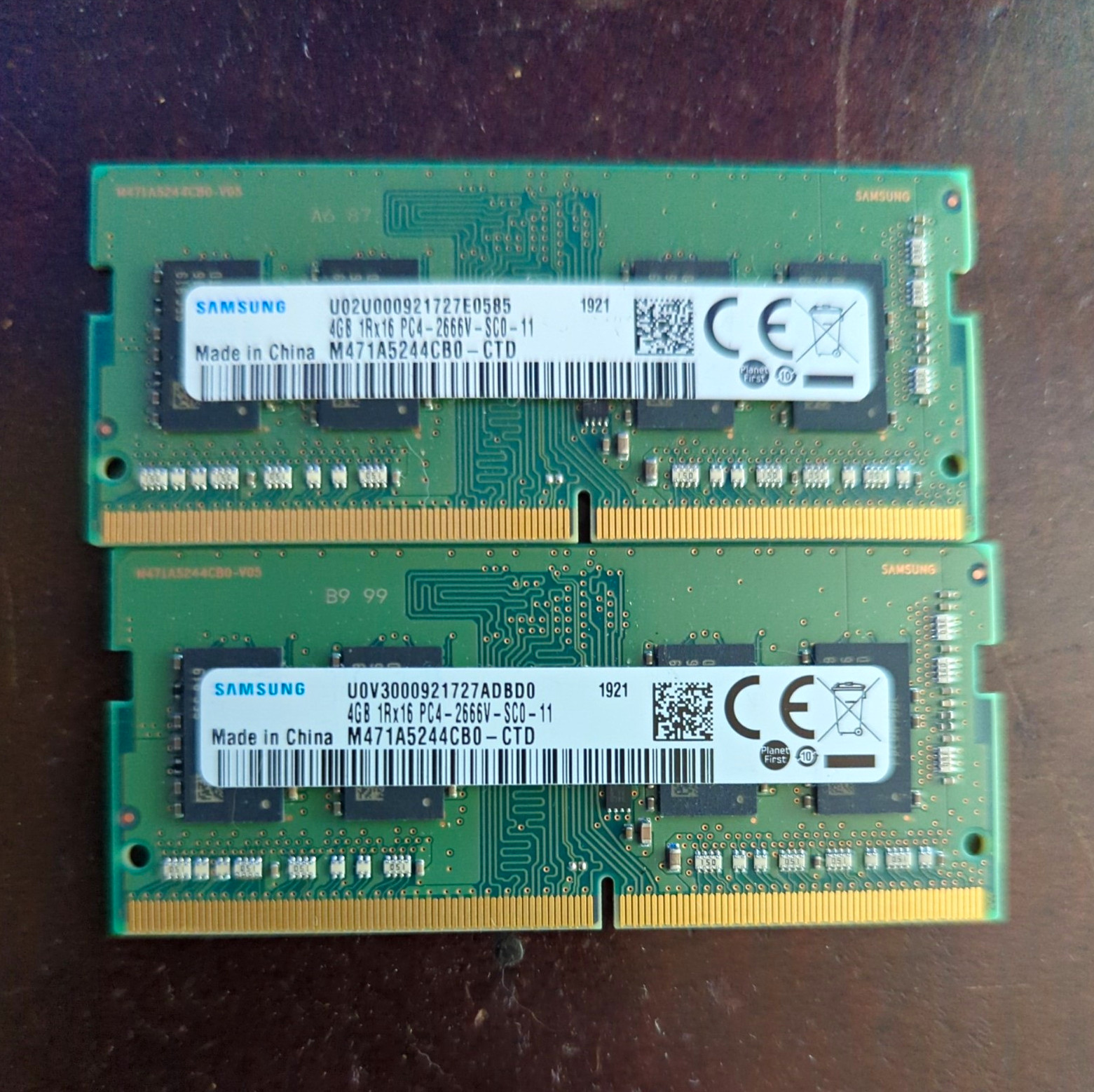 Lot of 2 - M471A1K43DB1-CTD SAMSUNG LAPTOP MEMORY 4GB 1RX8 PC4-2666V-SA1-11