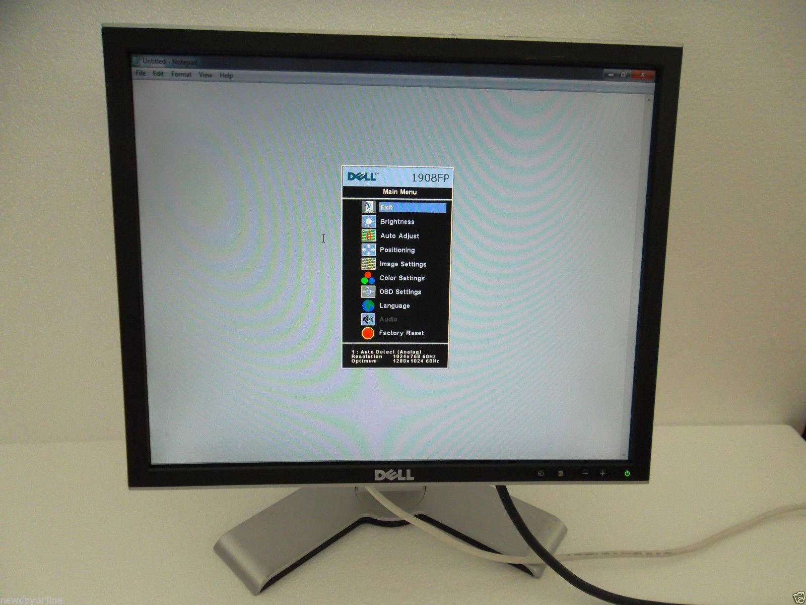 Dell 1907FP 1907FP UltraSharp 19" LCD Monitor 4-Port USB DVI UW042 FP182 DY296
