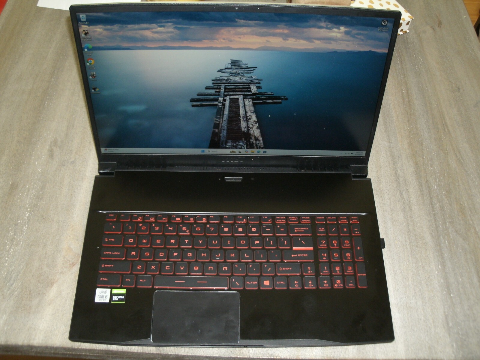 MSI 17.3" (1TBx2 SSDs, Intel Core i5-10300H, 2.50GHz, 32GB) Laptop 10SCXR, XTRAS