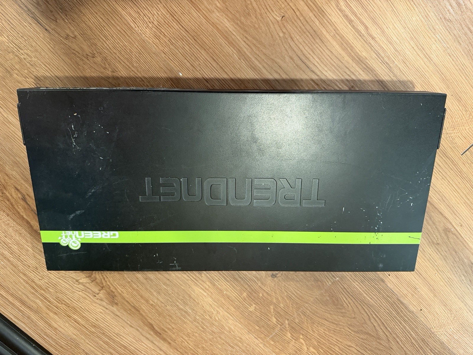TRENDnet TPE-TG160G 16-Port Gigabit PoE+ Unmanaged Switch No Cord