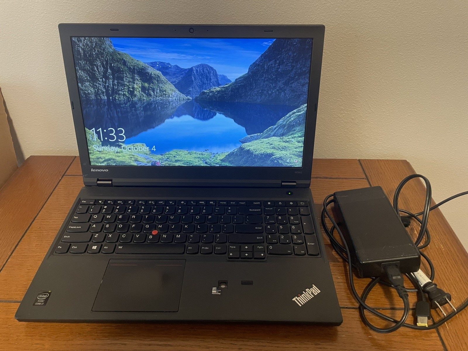 ThinkPad Lenovo W540 i7-4700MQ 8GB 500GB SSD Quadro K1100M Win 10 + 170W charger