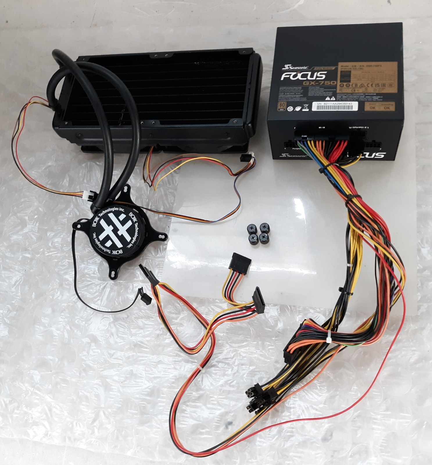 Boxx Bundle Seasonic Focus GX-750 80Plus Gold + Asetek 570LX Liquid CPU Cooler