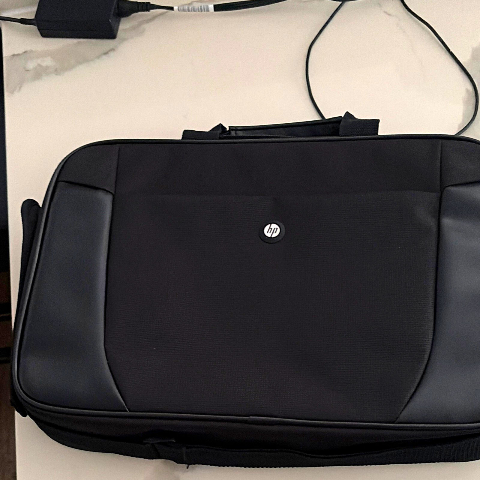 HP 15 in Black Nylon Padded Solid Shoulder/Messenger Laptop Bag