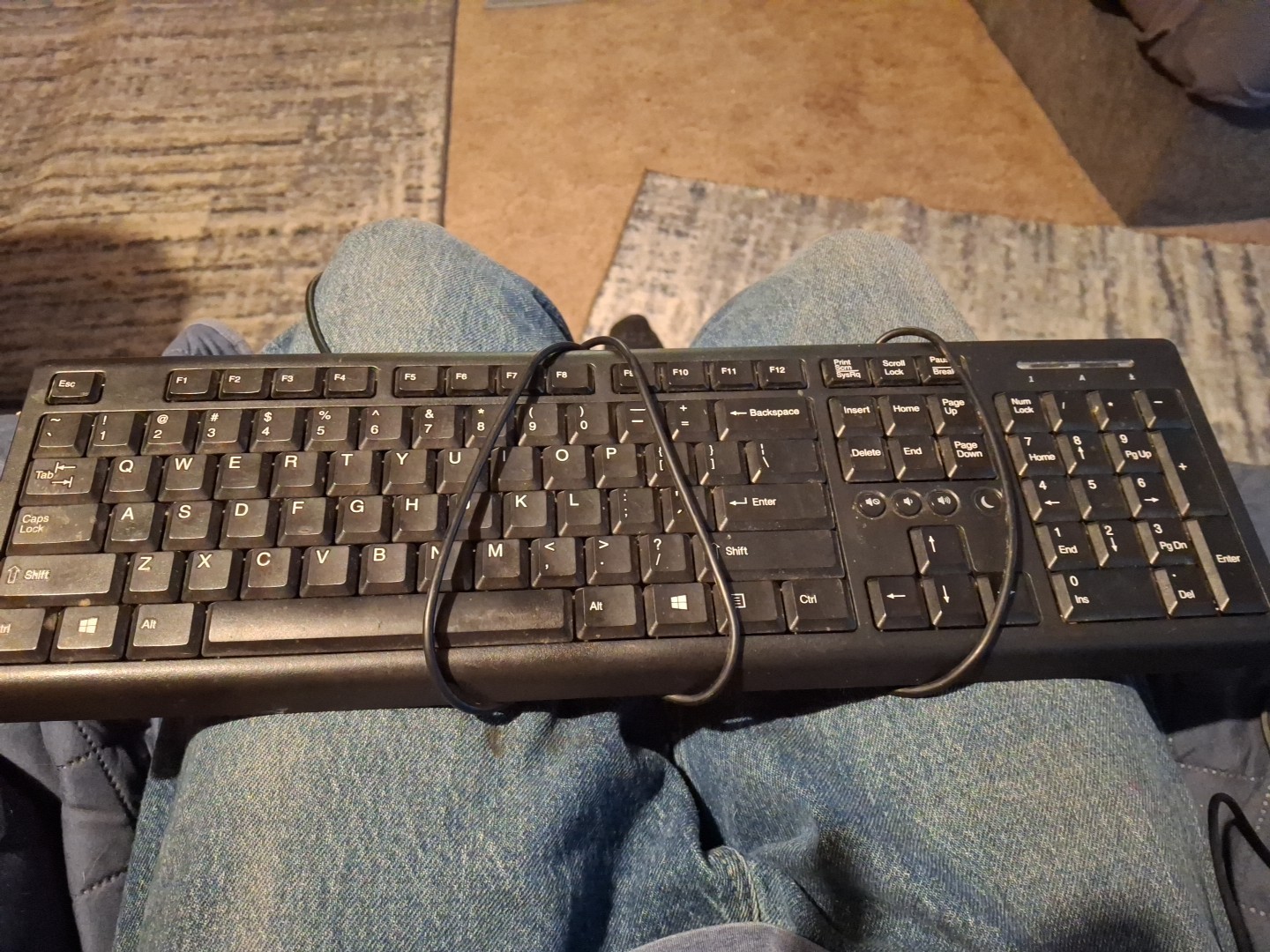 HP Keyboard SK-2085 Black 697737-001 Wired VERY NICE