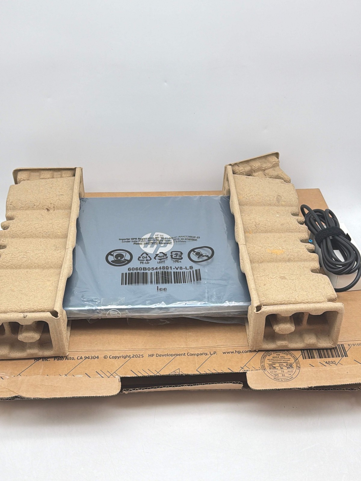 Open Box HP Laptop 14-em0002wm 14" HD AMD Athlon Silver 7120U 128GB SSD 4GB RAM