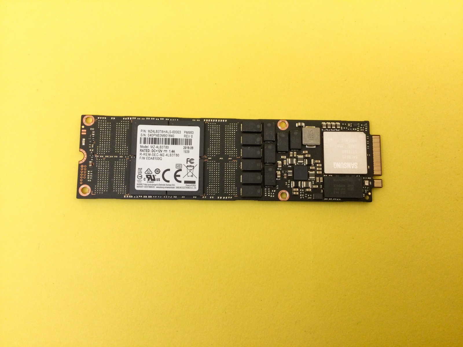 MZ-4LB3T80 Samsung PM983 3.84TB PCIe NVMe NF1 M.3 22110 SSD MZ4LB3T8HALS