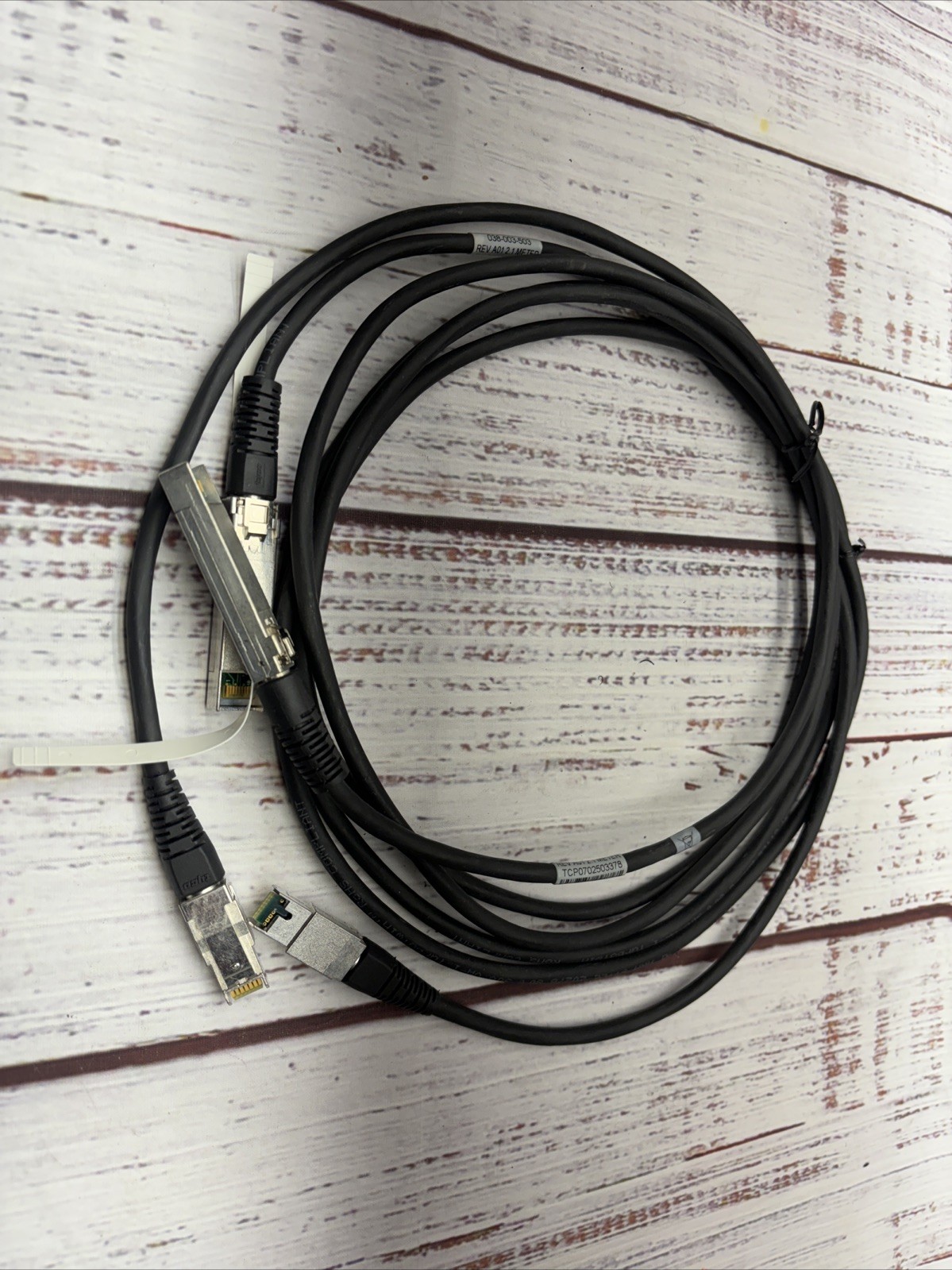 Lot of 2 EMC 038-003-503 SFP TO HSSDC2 4GB/S FIBRE CHANNEL CABLE 2.1M Box C5