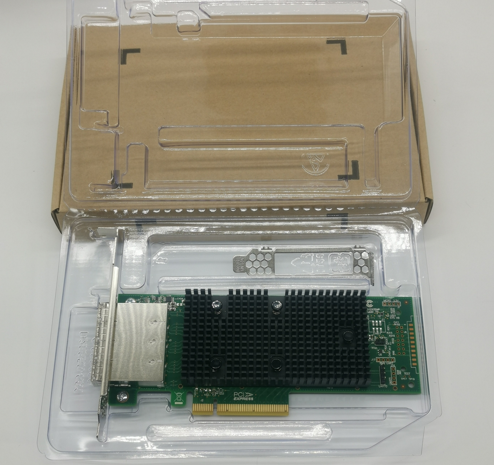 BROADCOM LSI OEM 9400-16E 12Gb/s 16-Port SAS PCI-E 3.1 x8 Ext. Tri-Mode HBA