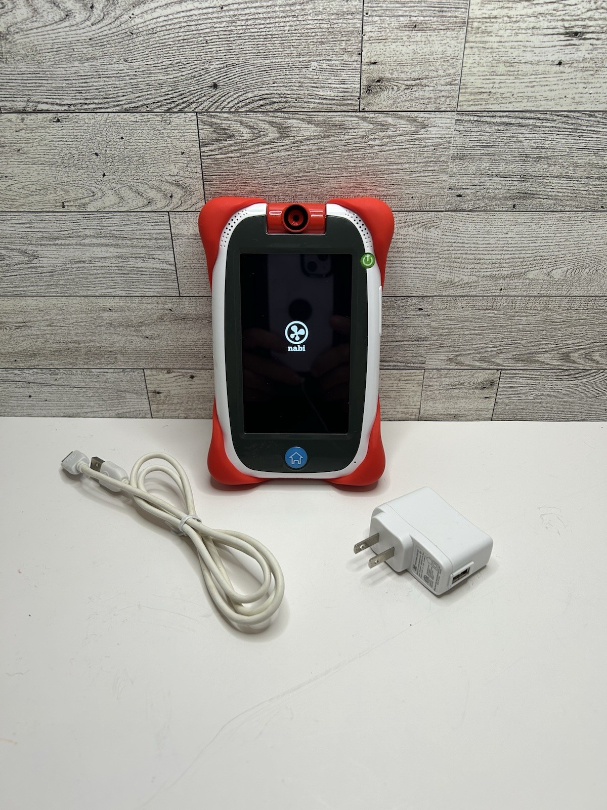 Nabi JR. Tablet NABIJR-NV5A, Bumper Case With Charger on Working Condition ￼
