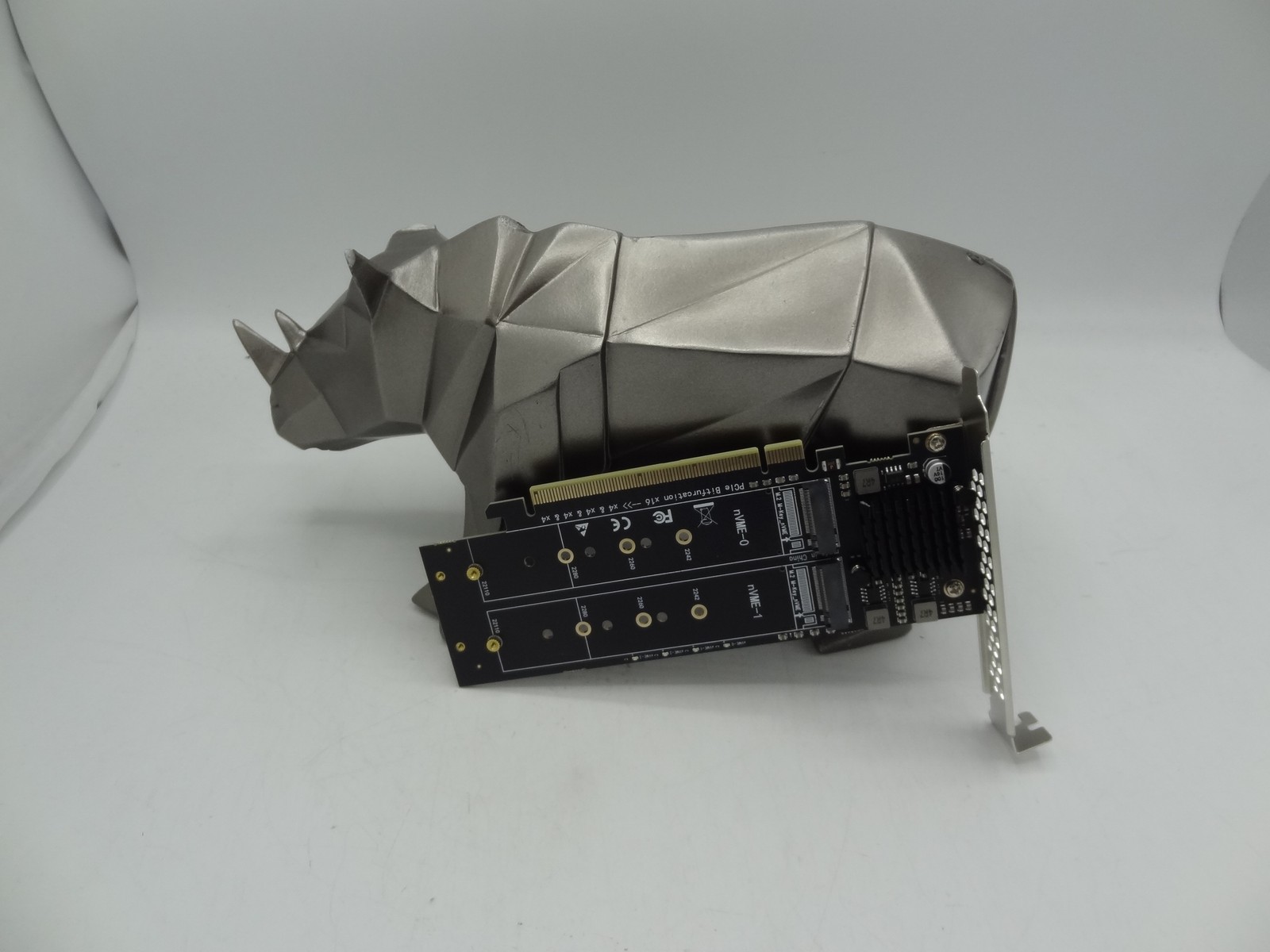 PA41 GLOTRENDS QUAD M.2 ADAPTER (NVME TO PCIE 4.0)
