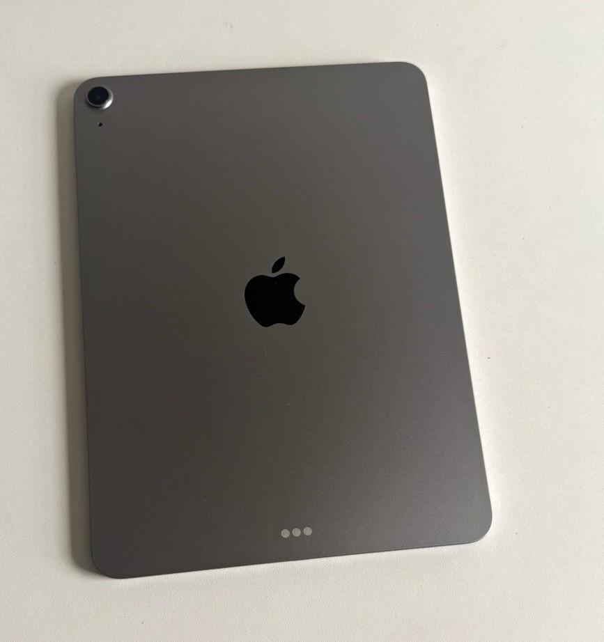 Apple iPad Air 2026 11in Wi‑Fi 128GB Gray Barely used