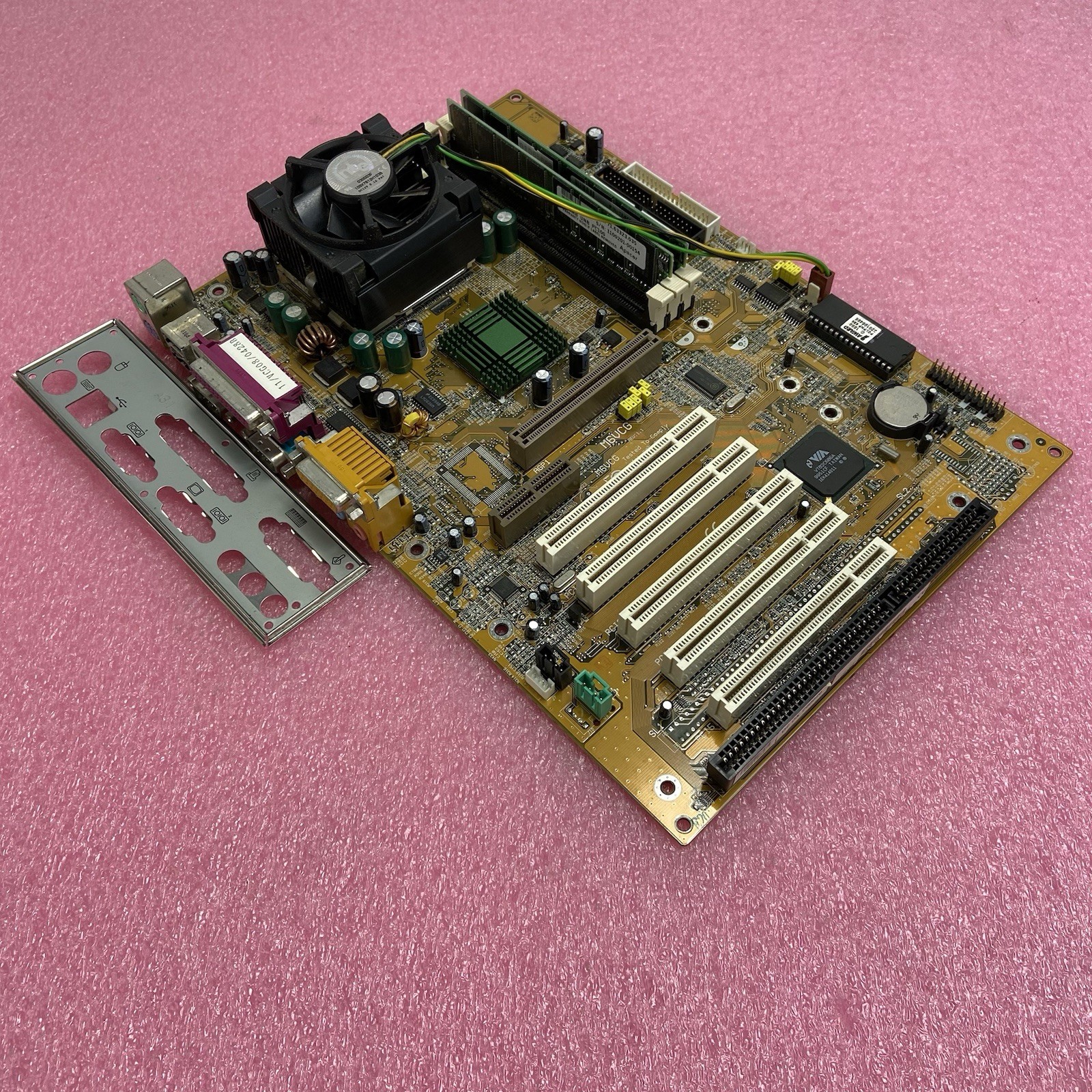 Via Tech VT82C694X M6VCG Motherboard Intel Pentium III 600MHz 128MB RAM w/Shield