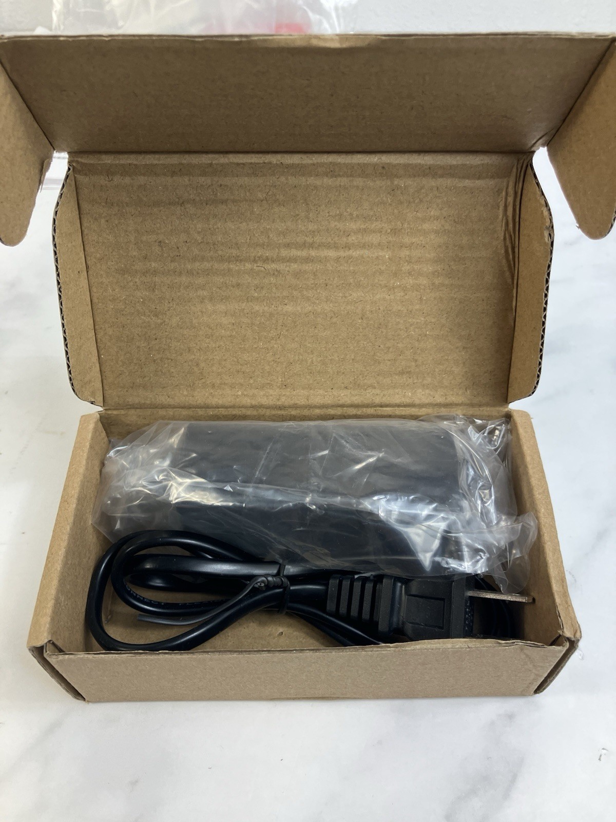 iCREATin POE Injector 15.4w  Gigibit Compatible Adapter