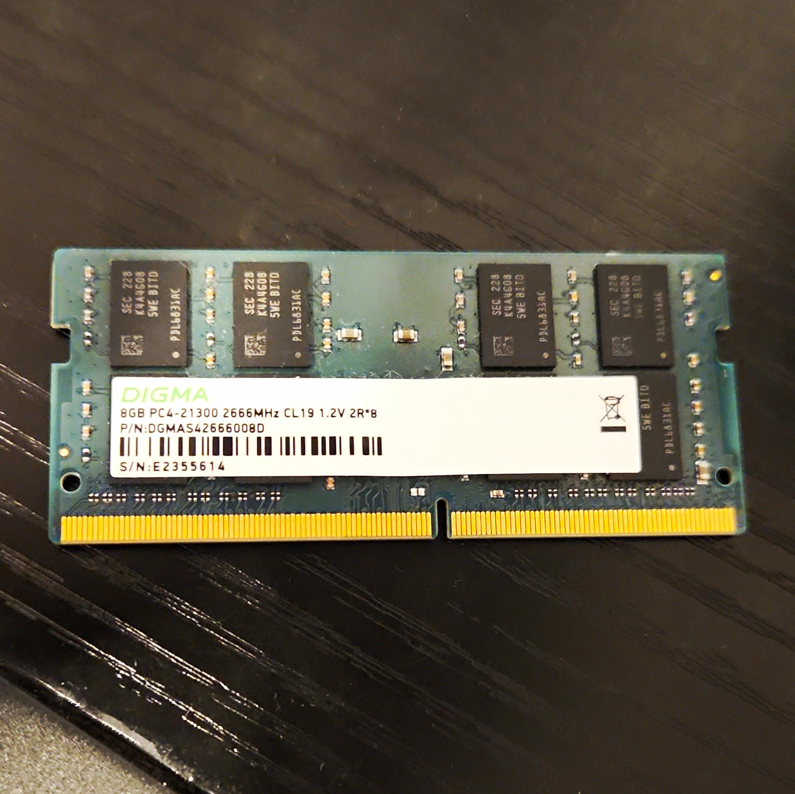 ADATA 8GB DDR4 SO-DIMM PC4-2400T  And Another Stick (Look At Photo) 16 Gigs