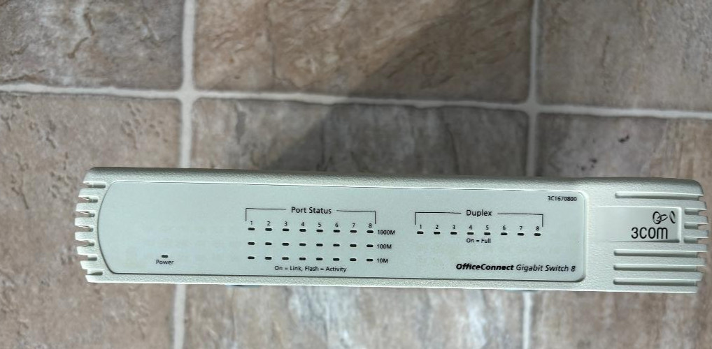 8-PORT gigabit SWITCH 3COM OFFICECONNECT 3C1670800, 