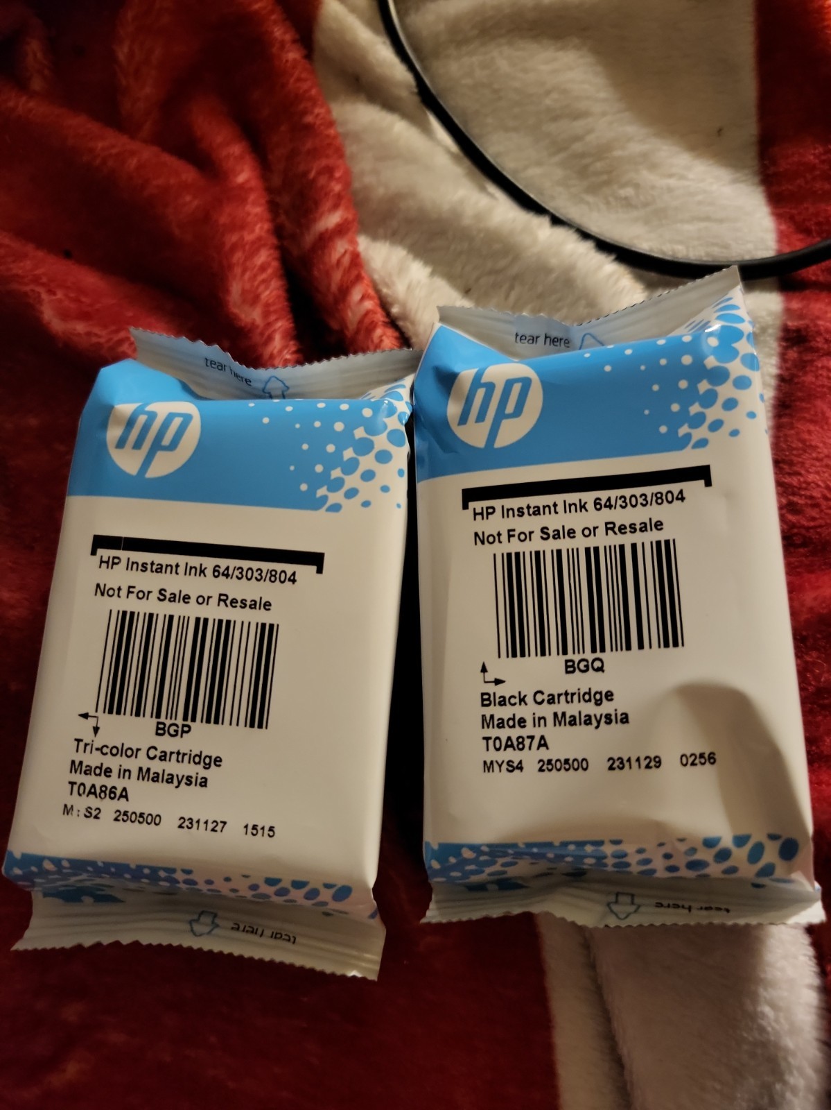 Authentic HP 64  Tri Color  And Black Ink Cartridge N9JN1AN