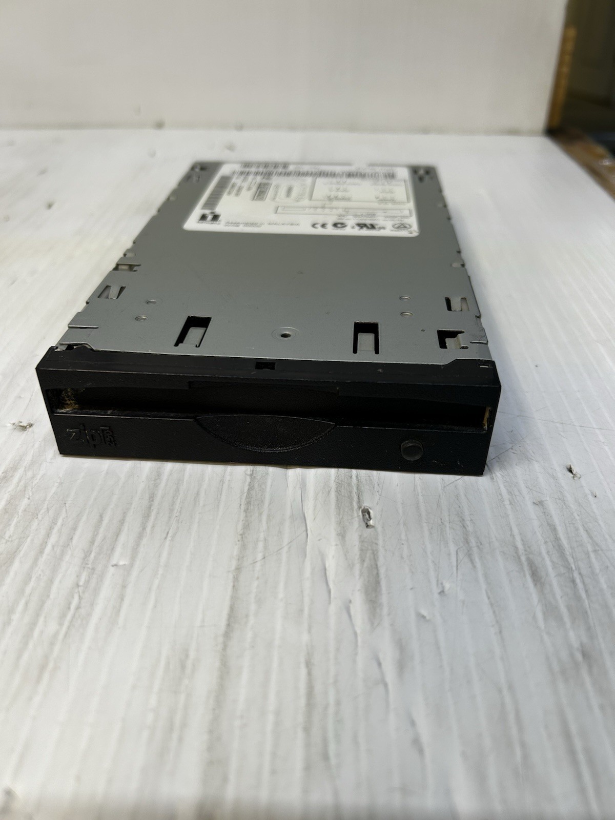 IOMEGA Z250ATAPI 250MB Internal ZIP Drive Black No Cables