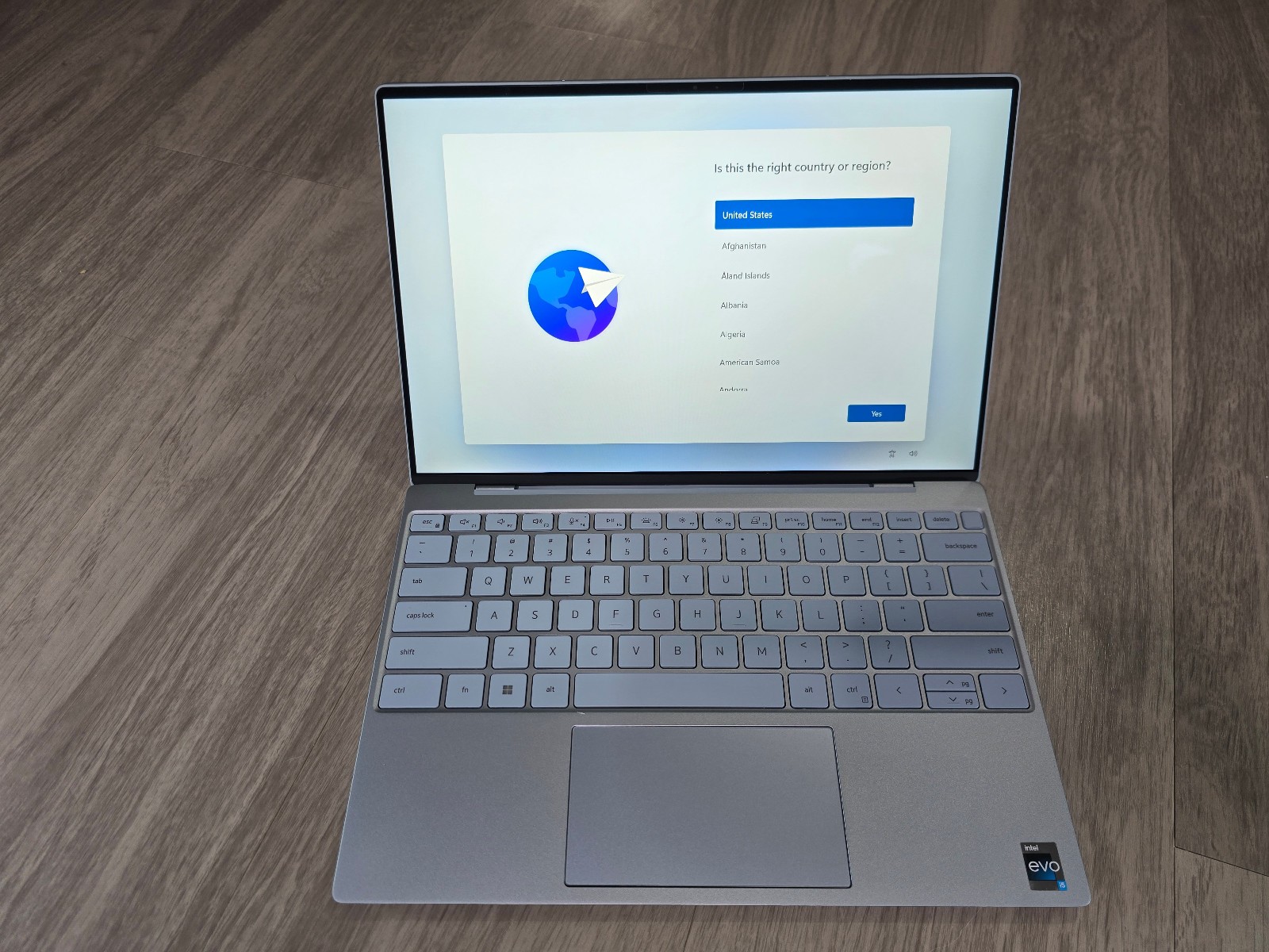 Dell XPS 13 9315 i5-1230U 16GB 512GB SSD FHD+ Touchscreen Windows 11 Pro