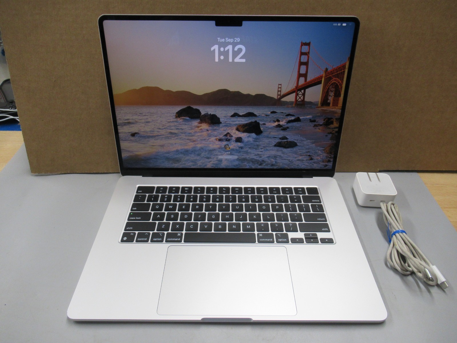 Apple MacBook Air 15-inch (2024) – M3 / 24GB RAM / 1TB SSD – Silver