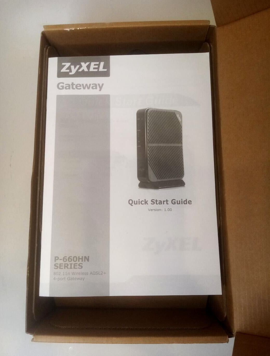 ZyXel P-660HN -51 Wi-Fi 4 IEEE 802.11n ADSL2+ Modem/Wireless Router
