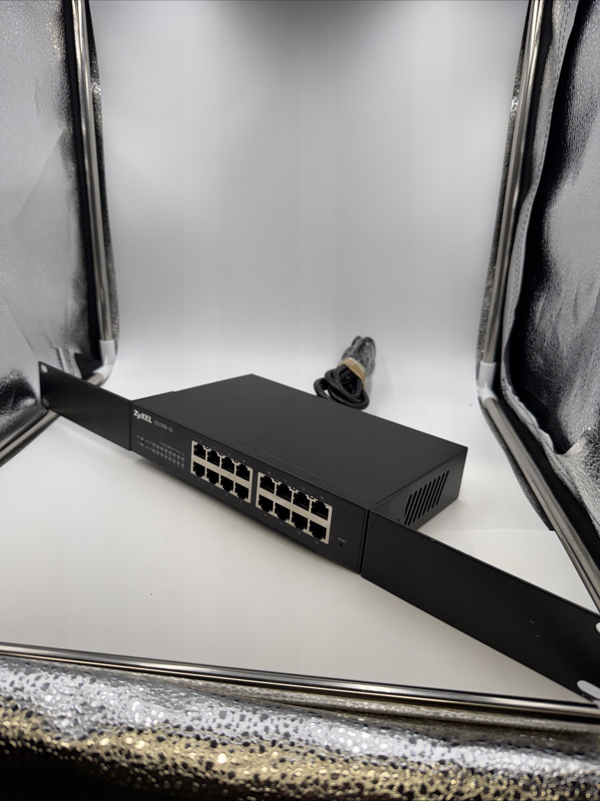 ZYXEL 16-port GbE Smart Managed Switch GS1900-16